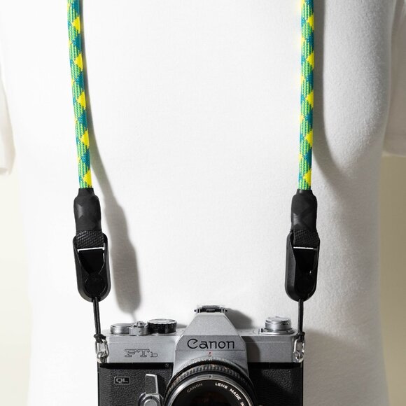 Green/Yellow Camera Neck Strap / 9.5mm Thick & Peak Design Anchor - Picture 2 of 6